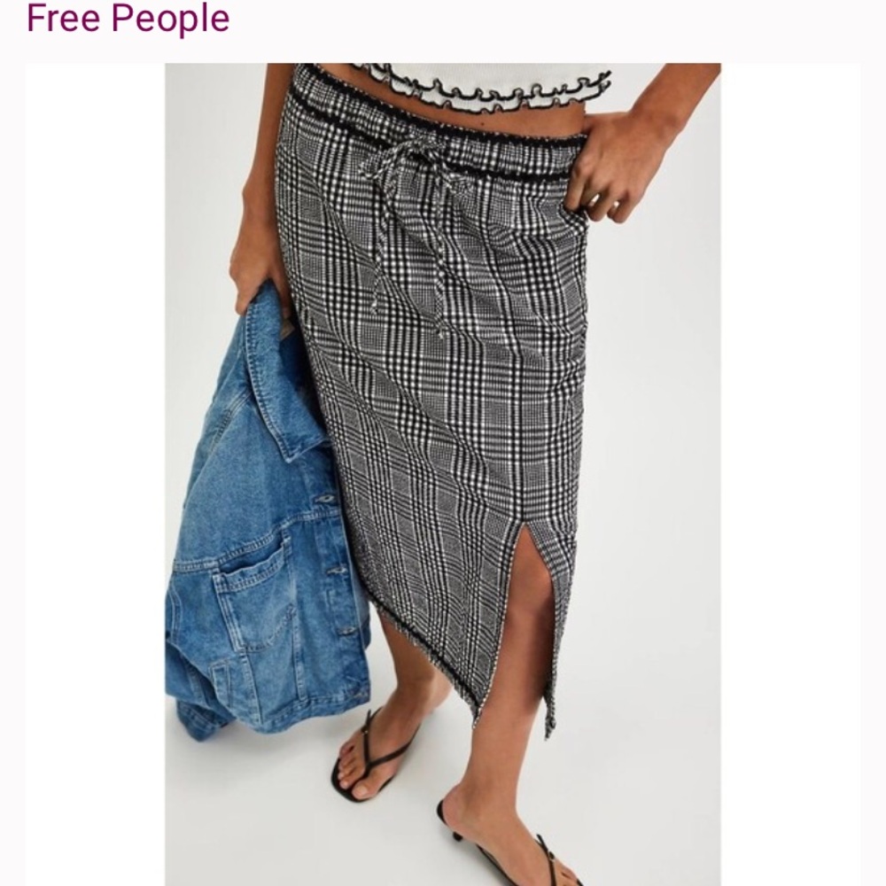 Free People NWT Penelope Gingham  Seersucker Monochrome Plaid Midi Skirt